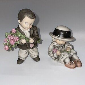 Vintage Enesco Boy and Girl Figurines Kim Anderson Rose Bouquet 1995‎ Flowers